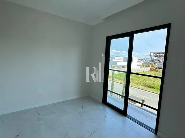 Sobrado com 115m² 3 quartos e 3 banheiros, à venda, no bairro Areias em Tijucas