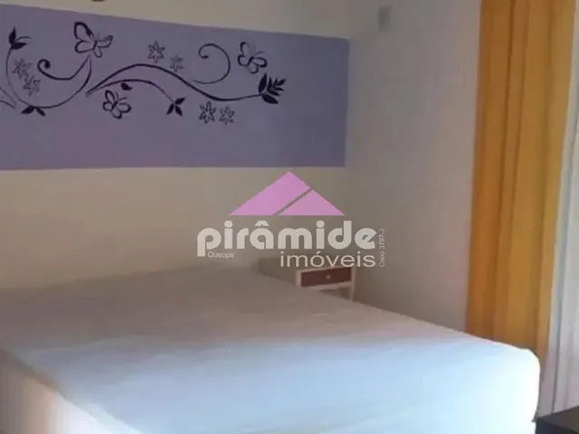 Sobrado com 315m² 3 quartos e 5 banheiros, à venda, no bairro Martim de Sá em Caraguatatuba