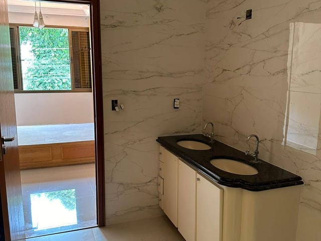 Sobrado 3 quartos e 1 banheiro, à venda, no bairro Jardim Planalto em Goiânia