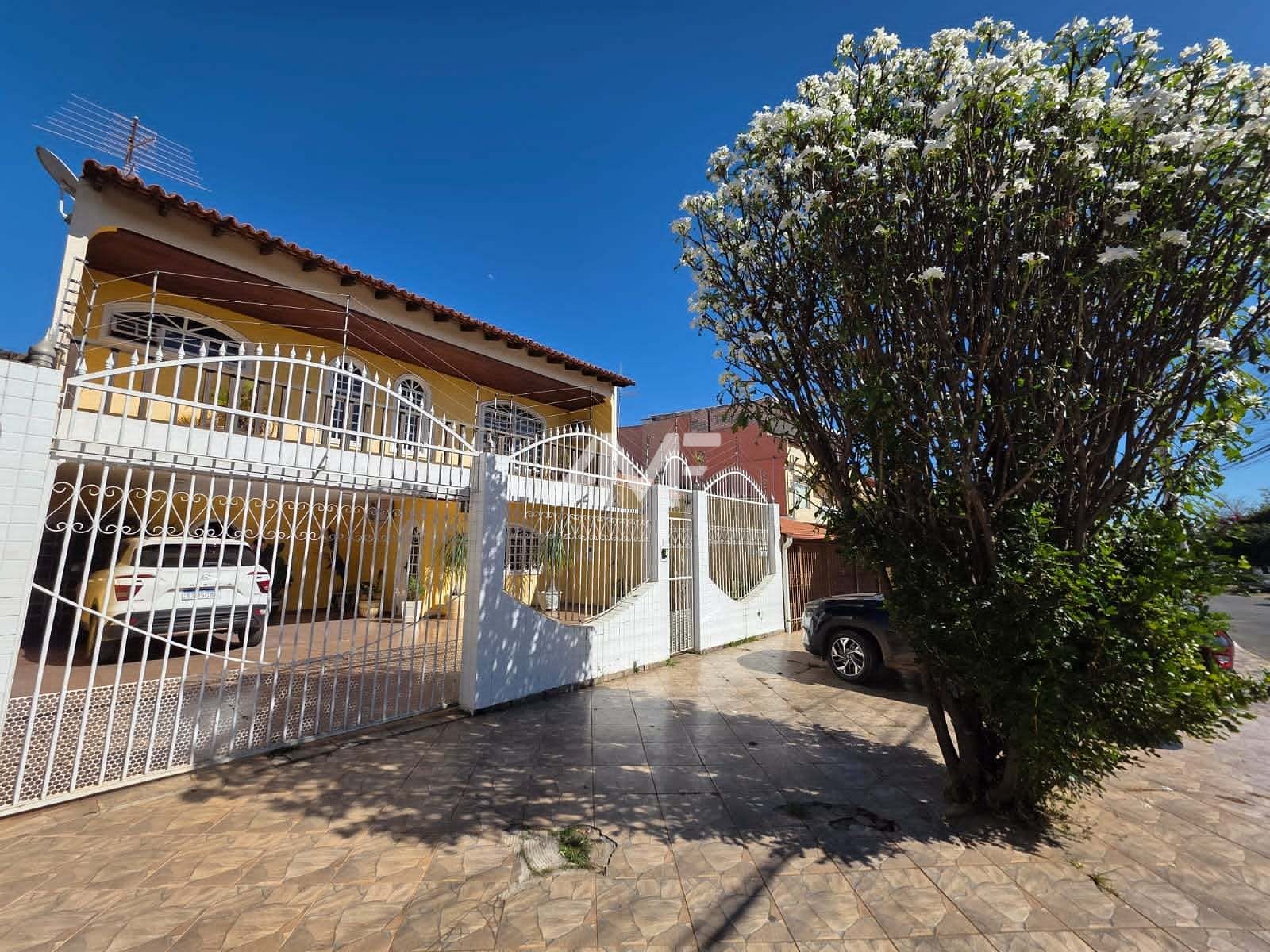 Sobrado à venda com 5 quartos, 445m² - Foto 51
