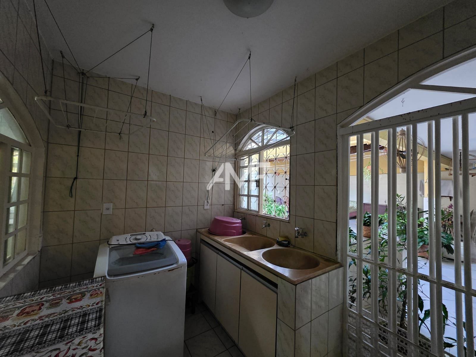 Sobrado à venda com 5 quartos, 445m² - Foto 43