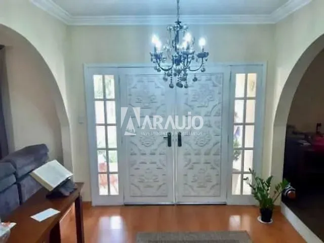 Sobrado com 541m² 3 quartos e 2 banheiros, à venda, no bairro São João em Itajaí