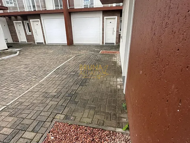 Sobrado 2 quartos e 2 banheiros, para alugar, no bairro Centro em Parobé