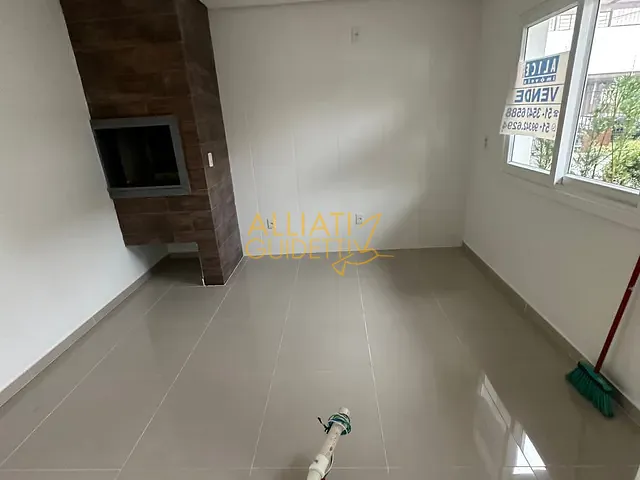 Sobrado 2 quartos e 2 banheiros, para alugar, no bairro Centro em Parobé