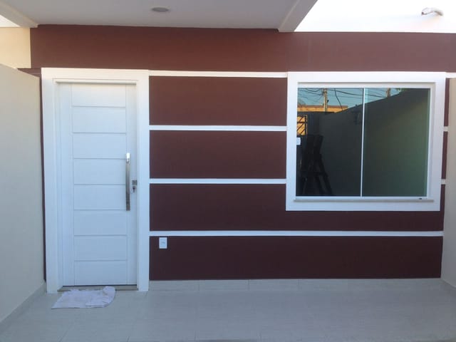 Sobrado com 85m² 2 quartos e 3 banheiros, à venda, no bairro Parque Califórnia em Campos dos Goytacazes