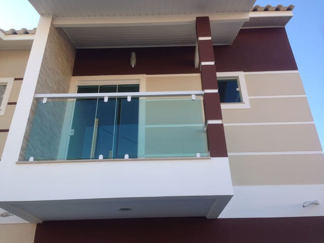 Sobrado com 85m² 2 quartos e 3 banheiros, à venda, no bairro Parque Califórnia em Campos dos Goytacazes