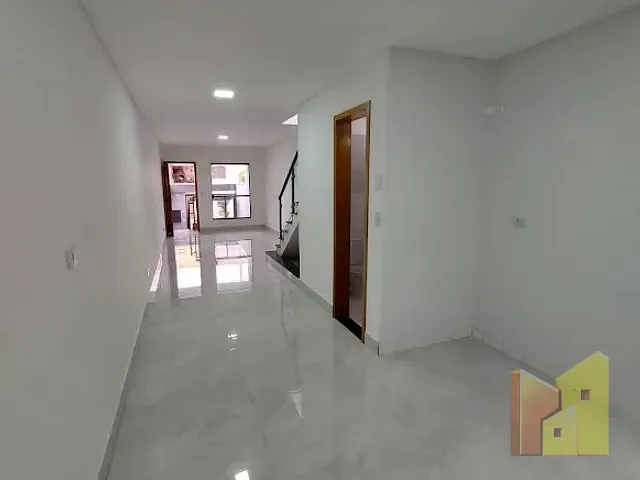 Sobrado 3 quartos e 4 banheiros, à venda, no bairro Vila Granada em São Paulo