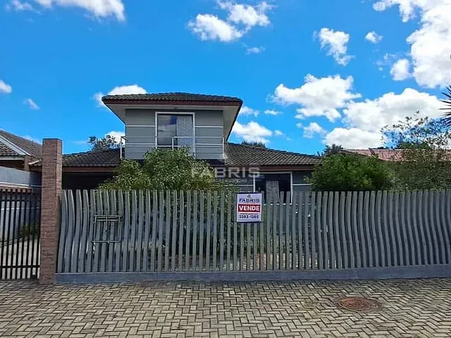 Sobrado 2 quartos e 1 banheiro, à venda, no bairro Ouro Verde em Campo Largo