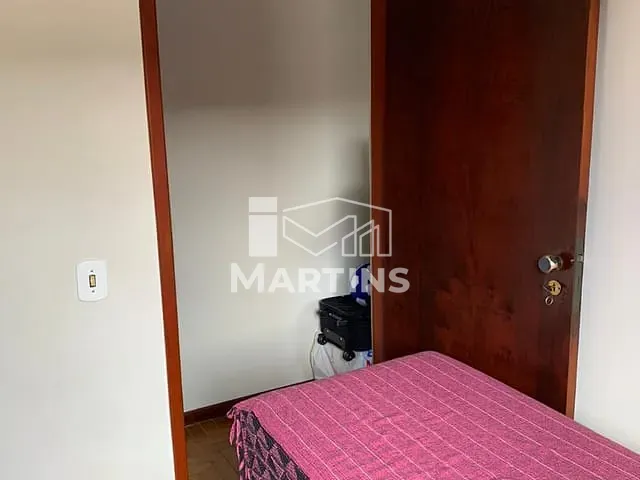 Sobrado 4 quartos e 3 banheiros, à venda, no bairro Jardim da Luz em Embu das Artes