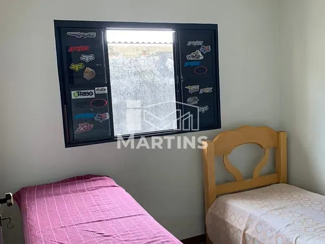 Sobrado 4 quartos e 3 banheiros, à venda, no bairro Jardim da Luz em Embu das Artes