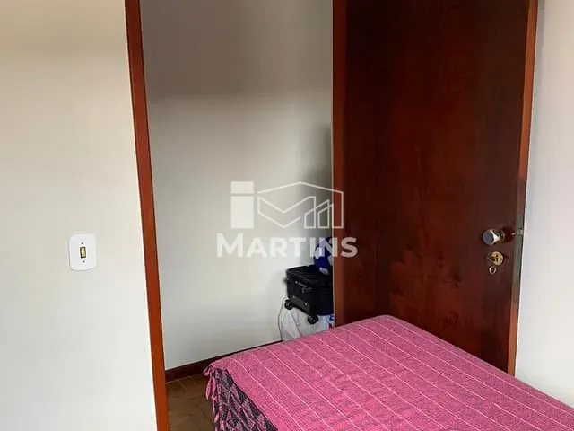 Sobrado 4 quartos e 3 banheiros, à venda, no bairro Jardim da Luz em Embu das Artes