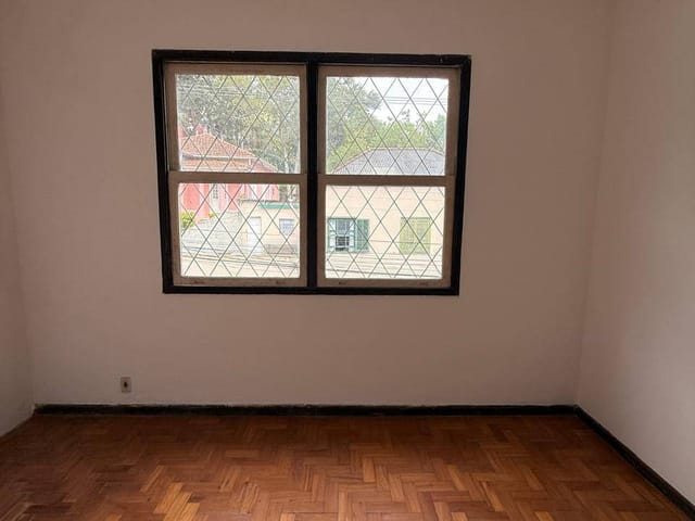 Sobrado 2 quartos e 1 banheiro, à venda, no bairro Caxambu em Petrópolis