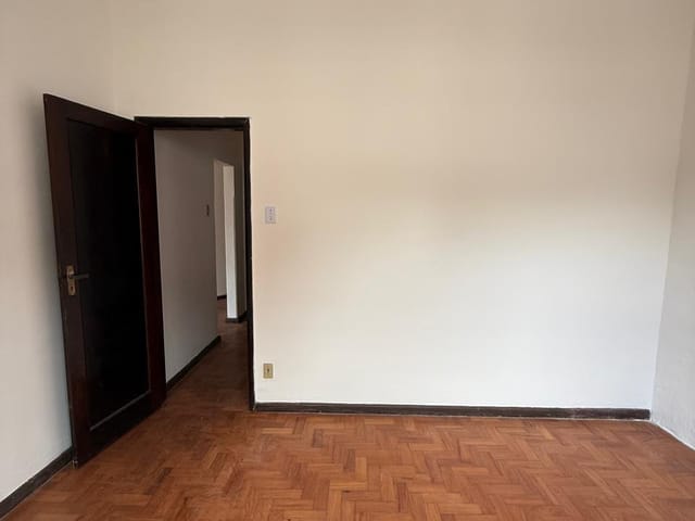 Sobrado 2 quartos e 1 banheiro, à venda, no bairro Caxambu em Petrópolis