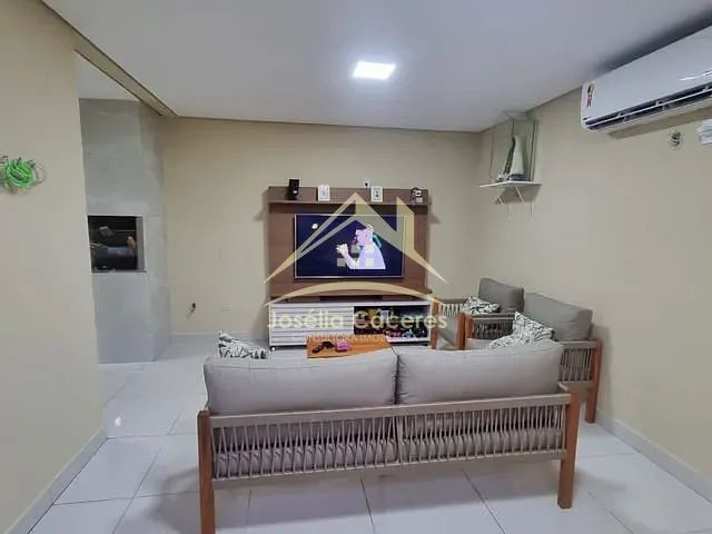 Sobrado com 125m² 3 quartos e 2 banheiros, à venda, no bairro Centro-Sul em Várzea Grande