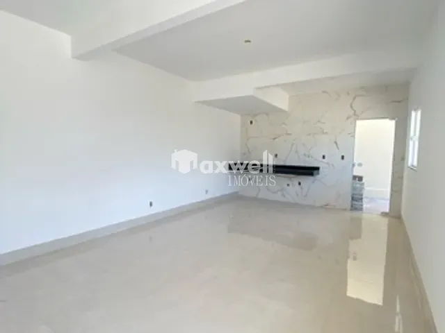 Sobrado com 200m² 3 quartos e 3 banheiros, à venda, no bairro Setor Serra Dourada - 2ª Etapa em Aparecida de Goiânia