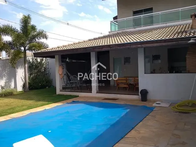 Sobrado com 250m² 4 quartos e 3 banheiros, à venda, no bairro Jardim Souza Queiroz em Santa Bárbara D'Oeste