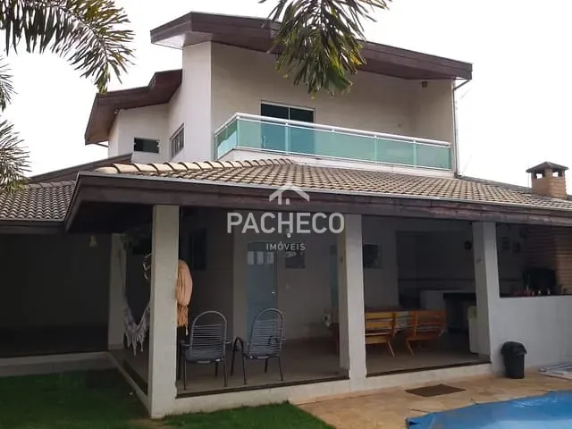 Sobrado com 250m² 4 quartos e 3 banheiros, à venda, no bairro Jardim Souza Queiroz em Santa Bárbara D'Oeste