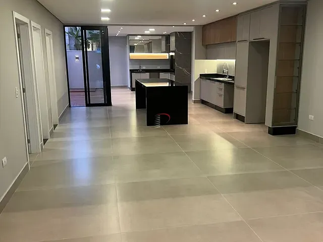 Sobrado com 250m² 3 quartos e 5 banheiros, à venda, no bairro Jardim Montecatini em Londrina