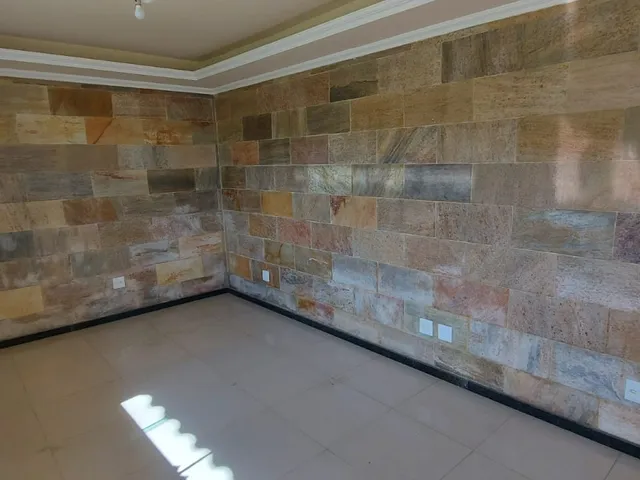 Sobrado com 150m² 3 quartos e 2 banheiros, à venda, no bairro Parque Xangri-Lá em Contagem