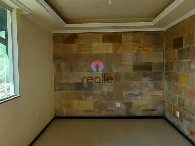 Sobrado com 150m² 3 quartos e 2 banheiros, à venda, no bairro Parque Xangri-Lá em Contagem