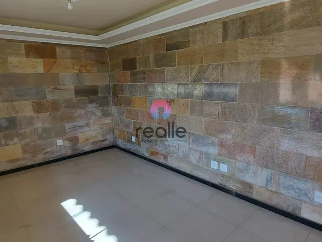 Sobrado com 150m² 3 quartos e 2 banheiros, à venda, no bairro Parque Xangri-Lá em Contagem