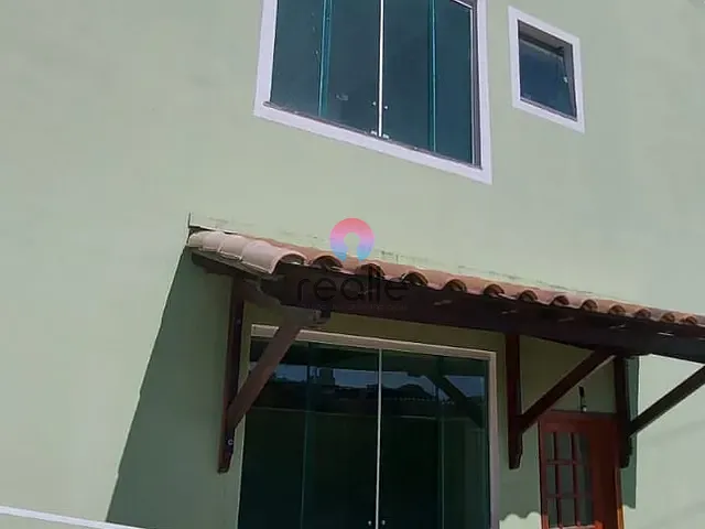 Sobrado com 150m² 3 quartos e 2 banheiros, à venda, no bairro Parque Xangri-Lá em Contagem