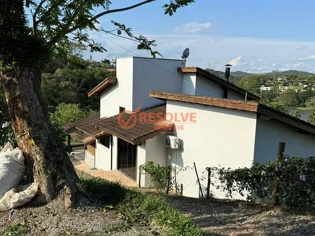 Casa com 1091m² 3 quartos e 5 banheiros, à venda, no bairro Paião em Guararema