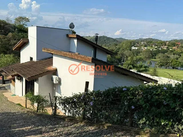 Casa com 1091m² 3 quartos e 5 banheiros, à venda, no bairro Paião em Guararema