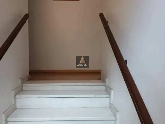 Sobrado com 150m² 3 quartos e 2 banheiros, à venda, no bairro Monte Castelo em São José dos Campos