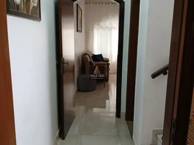 Sobrado com 150m² 3 quartos e 2 banheiros, à venda, no bairro Monte Castelo em São José dos Campos