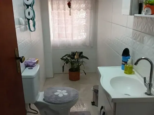Sobrado com 150m² 3 quartos e 2 banheiros, à venda, no bairro Monte Castelo em São José dos Campos