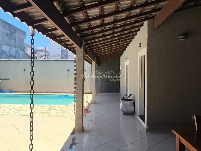 Sobrado com 350m² 3 quartos e 5 banheiros, à venda, no bairro Nova Cerejeira em Atibaia