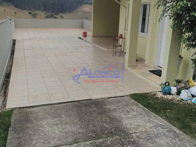 Sobrado 4 quartos e 5 banheiros, à venda, no bairro Condomínio Residencial Mirante do Vale em Jacareí