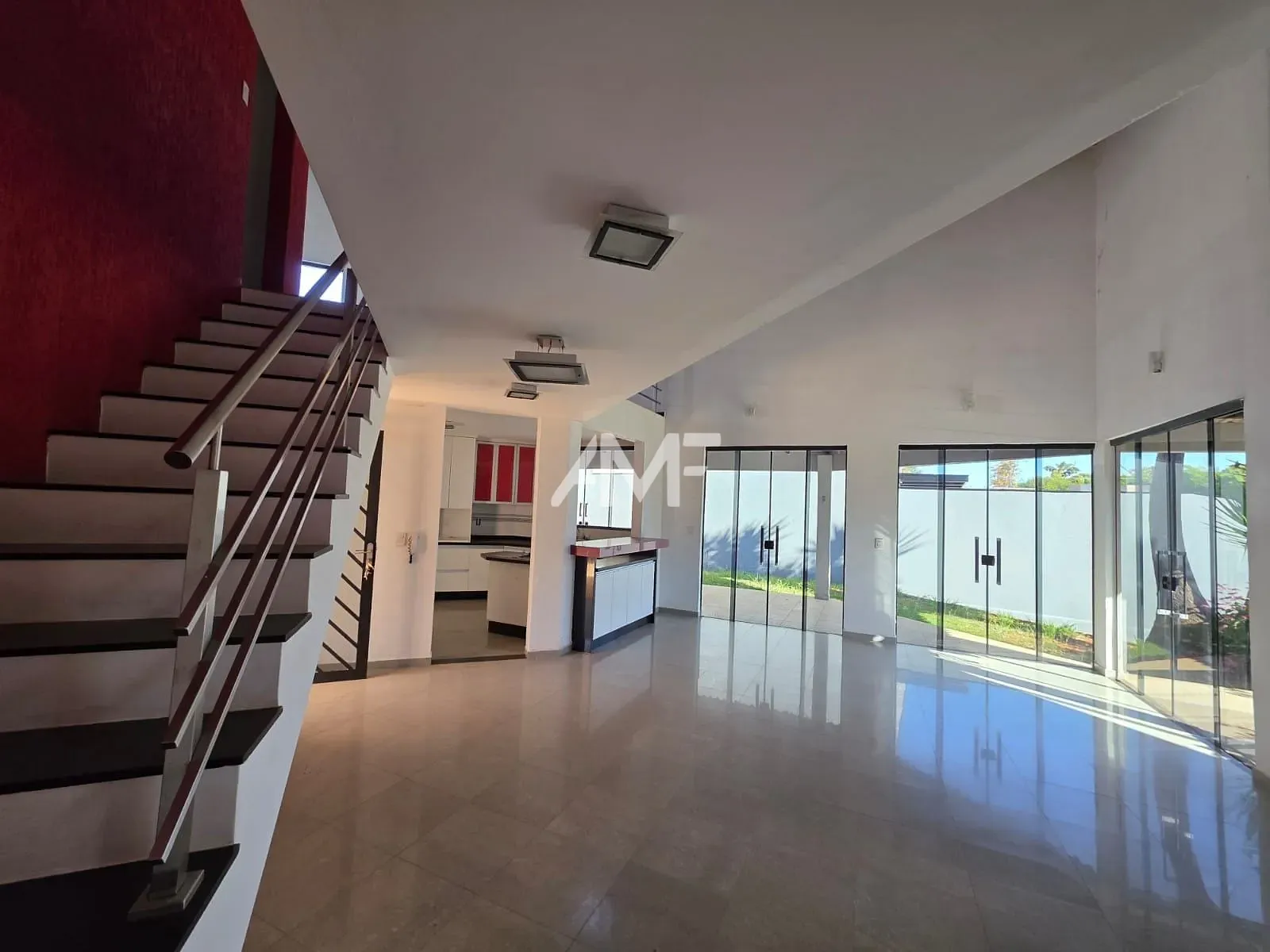 Sobrado, 4 quartos, 350 m² - Foto 2