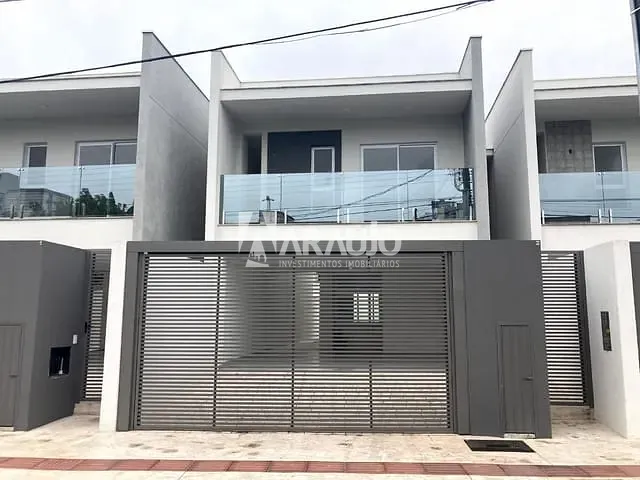 Sobrado com 163m² 3 quartos e 3 banheiros, à venda, no bairro São João em Itajaí