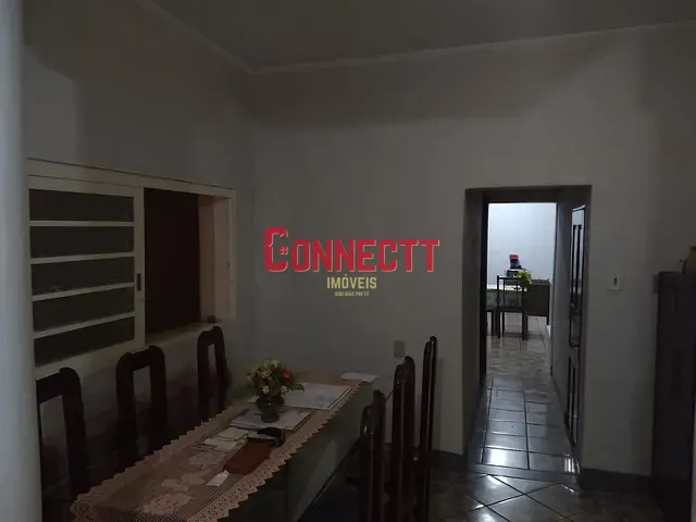 Sobrado com 102m² 4 quartos e 3 banheiros, à venda, no bairro Vila Tiberio em Ribeirão Preto