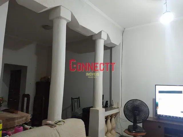 Sobrado com 102m² 4 quartos e 3 banheiros, à venda, no bairro Vila Tiberio em Ribeirão Preto