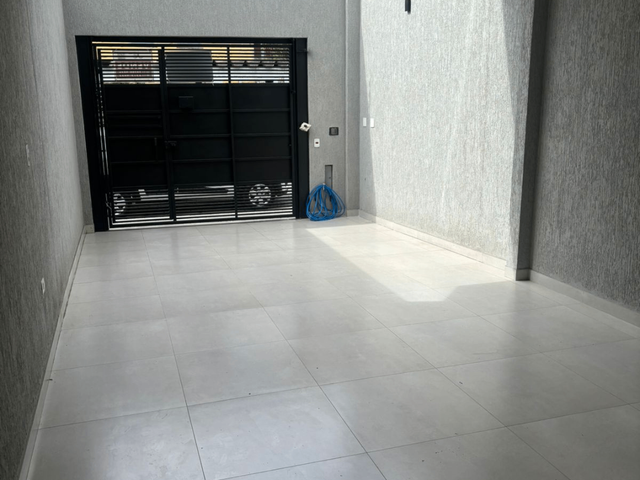 Sobrado 3 quartos e 3 banheiros, à venda, no bairro Vila Clarice em Santo André