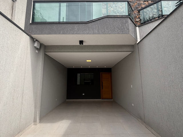 Sobrado 3 quartos e 3 banheiros, à venda, no bairro Vila Clarice em Santo André