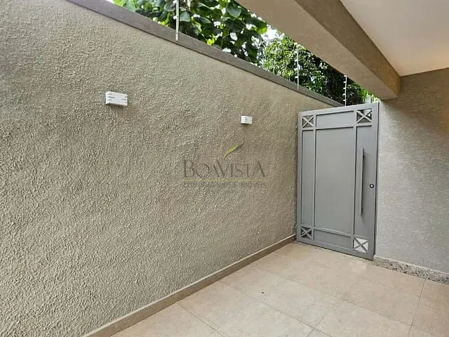 Sobrado com 285m² 3 quartos e 5 banheiros, à venda, no bairro Jardim Brasil em Atibaia