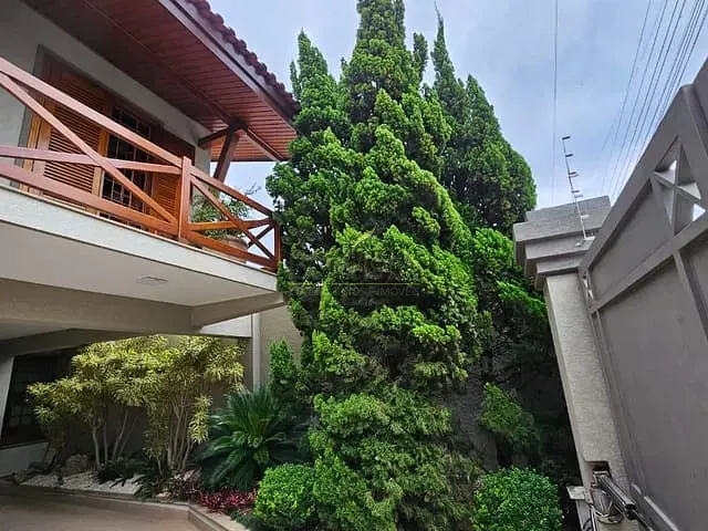 Sobrado com 285m² 3 quartos e 5 banheiros, à venda, no bairro Jardim Brasil em Atibaia