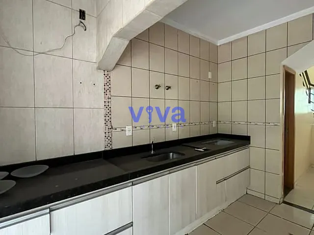 Sobrado com 243m² 4 quartos e 4 banheiros, à venda, no bairro Cardoso em Aparecida de Goiânia