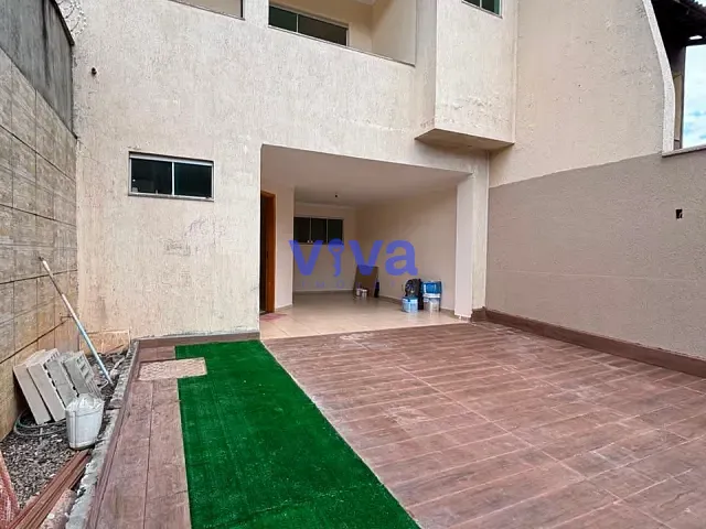 Sobrado com 243m² 4 quartos e 4 banheiros, à venda, no bairro Cardoso em Aparecida de Goiânia
