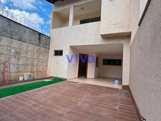 Sobrado com 243m² 4 quartos e 4 banheiros, à venda, no bairro Cardoso em Aparecida de Goiânia