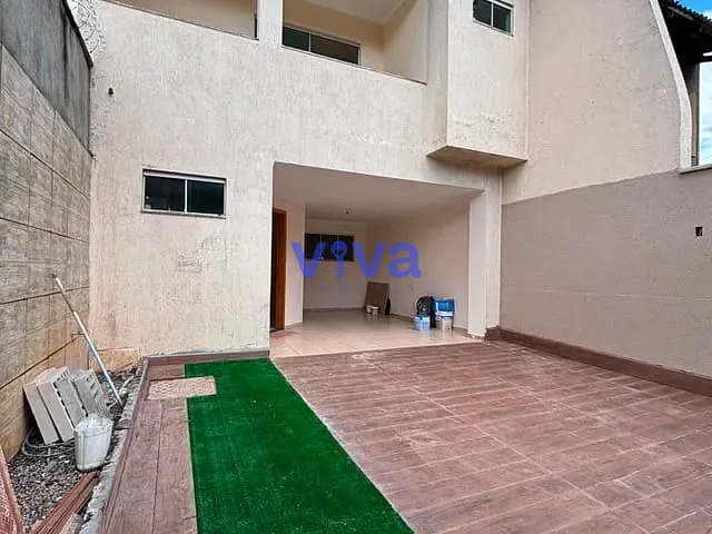 Sobrado com 243m² 4 quartos e 4 banheiros, à venda, no bairro Cardoso em Aparecida de Goiânia