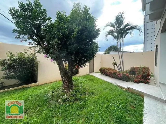 Sobrado com 450m² 4 quartos e 2 banheiros, à venda, no bairro Jardim Bandeirante em Anápolis