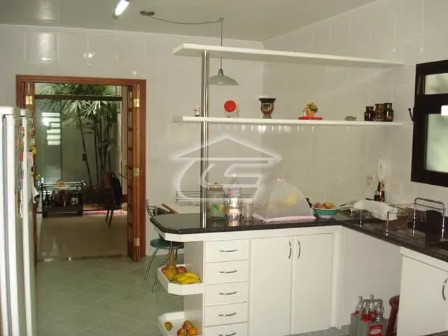 Sobrado com 360m² 5 quartos e 3 banheiros, à venda, no bairro Vila Nova Savoia em São Paulo