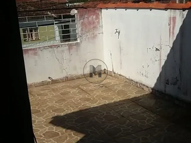 Sobrado com 90m² 3 quartos e 1 banheiro, à venda, no bairro Pedregulho em Guaratinguetá