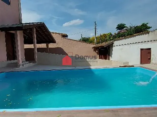 Sobrado com 435m² 5 quartos e 4 banheiros, à venda, no bairro Jardim Santa Luzia em Pindamonhangaba