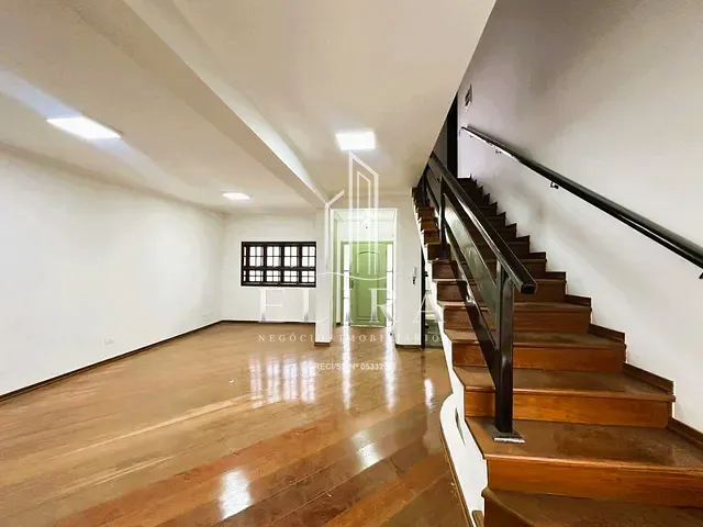 Sobrado com 312m² 4 quartos e 5 banheiros, à venda, no bairro Bela Vista em Americana
